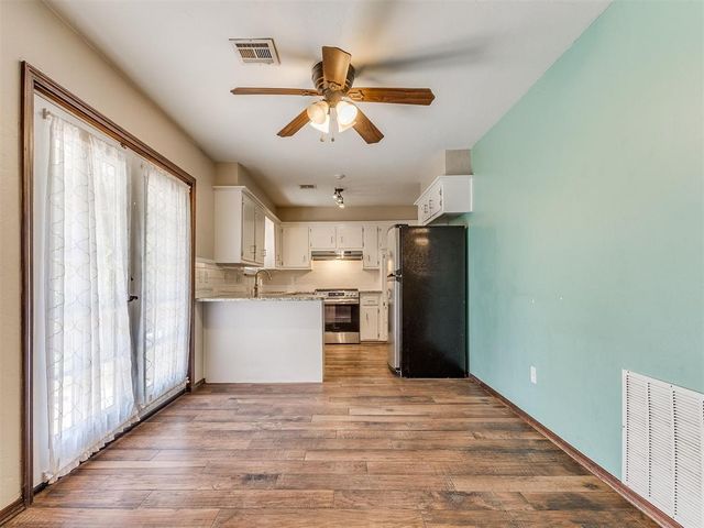1000 NW 9th Street, Moore, OK 73160