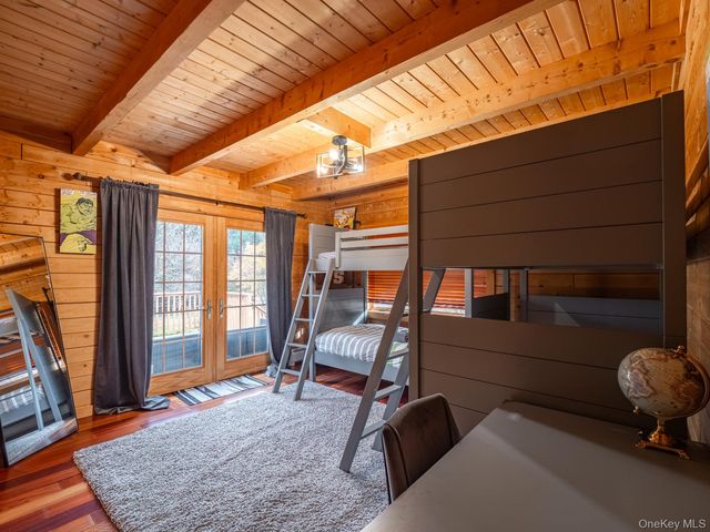 252 Crum Elbow Road, Hyde Park, NY 12538