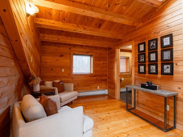 252 Crum Elbow Road, Hyde Park, NY 12538