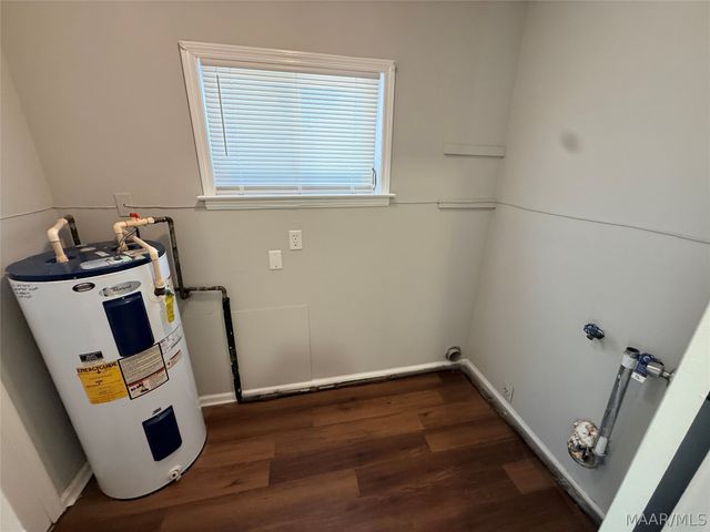 713 Sweeten Creek Road, Montgomery, AL 36109