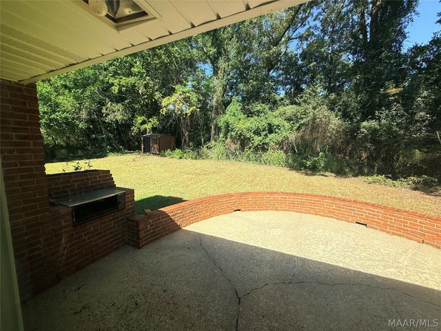 713 Sweeten Creek Road, Montgomery, AL 36109