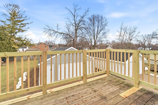 831 MARTIN STREET, Menasha, WI 54952