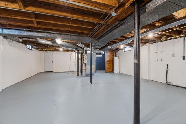 831 MARTIN STREET, Menasha, WI 54952