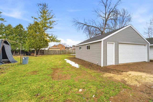 831 MARTIN STREET, Menasha, WI 54952