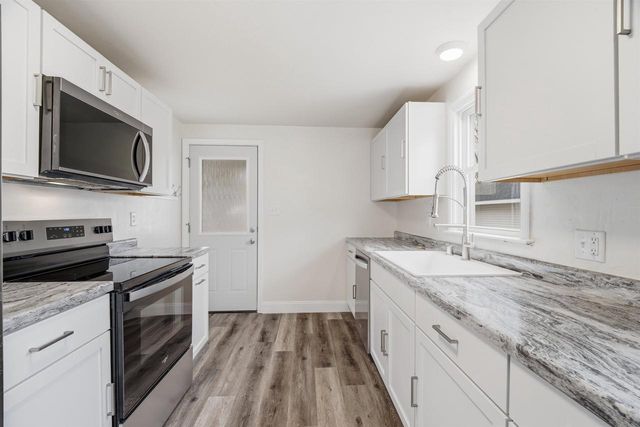 831 MARTIN STREET, Menasha, WI 54952