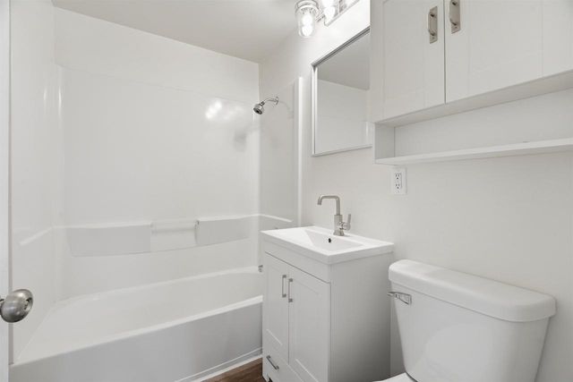 831 MARTIN STREET, Menasha, WI 54952