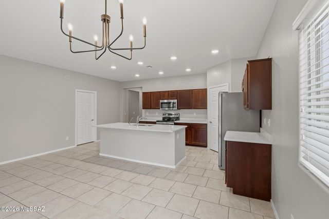 12394 W Reyher Farms Loop, Marana, AZ 85653