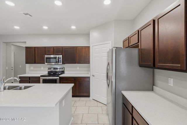 12394 W Reyher Farms Loop, Marana, AZ 85653