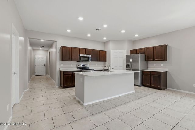 12394 W Reyher Farms Loop, Marana, AZ 85653