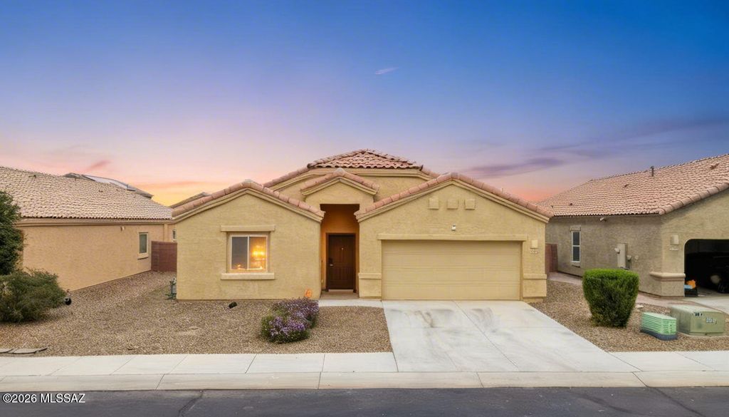 12394 W Reyher Farms Loop, Marana, AZ 85653