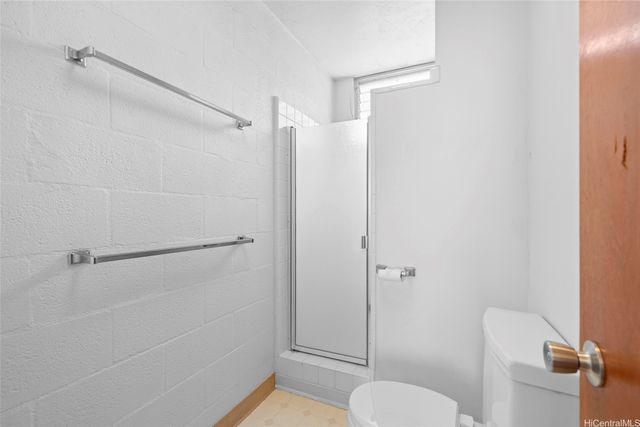 2328 Seaview Avenue 405, Honolulu, HI 96822