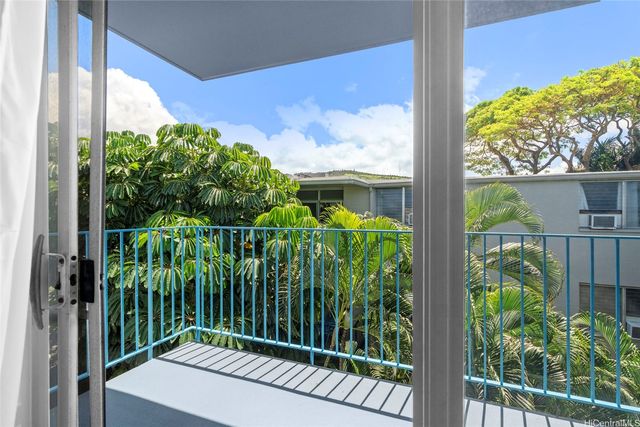 2328 Seaview Avenue 405, Honolulu, HI 96822