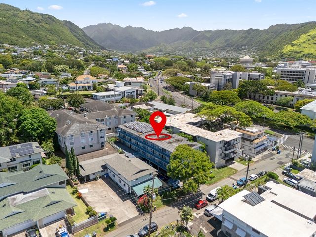 2328 Seaview Avenue 405, Honolulu, HI 96822