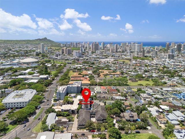 2328 Seaview Avenue 405, Honolulu, HI 96822
