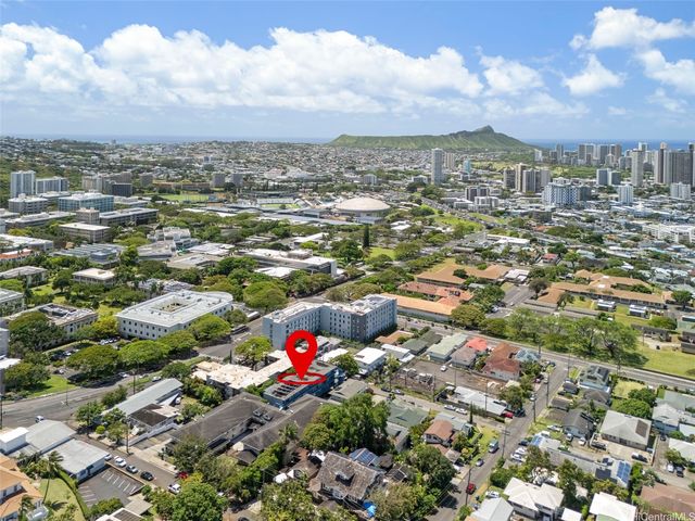 2328 Seaview Avenue 405, Honolulu, HI 96822