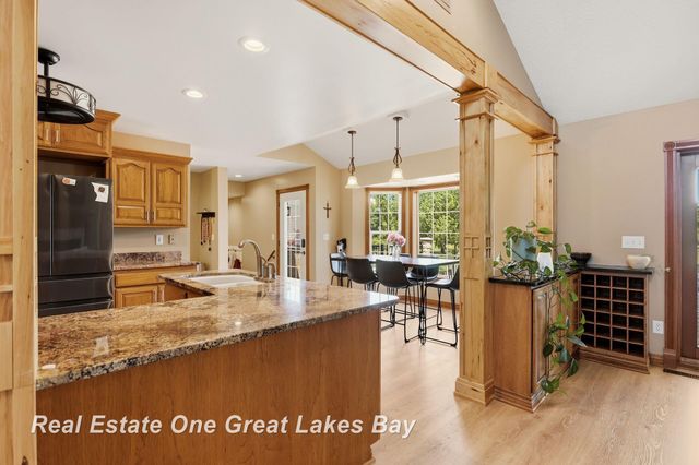 2530 N River Road, Thomas Twp, MI 48609