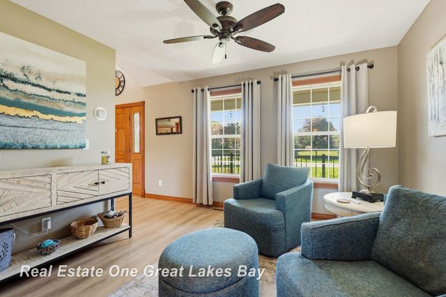 2530 N River Road, Thomas Twp, MI 48609