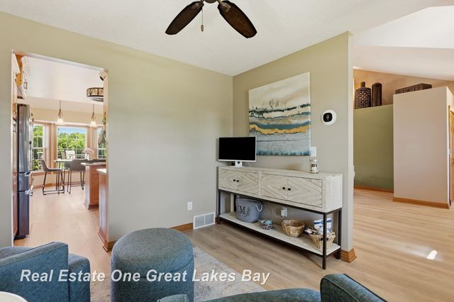 2530 N River Road, Thomas Twp, MI 48609