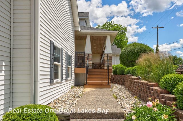 2530 N River Road, Thomas Twp, MI 48609