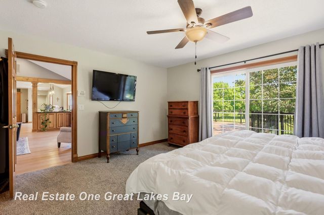 2530 N River Road, Thomas Twp, MI 48609