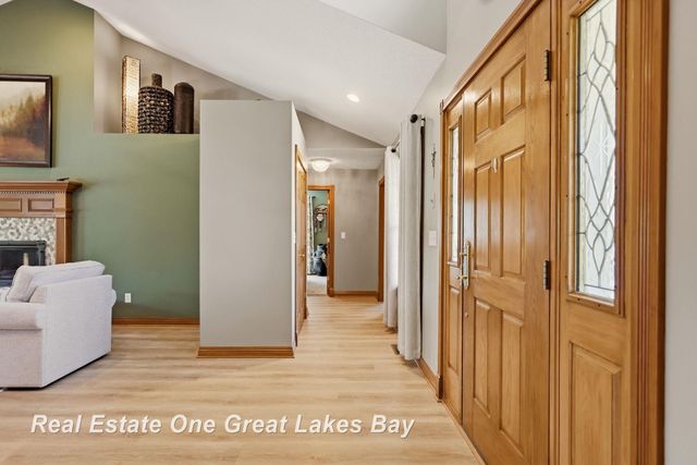 2530 N River Road, Thomas Twp, MI 48609