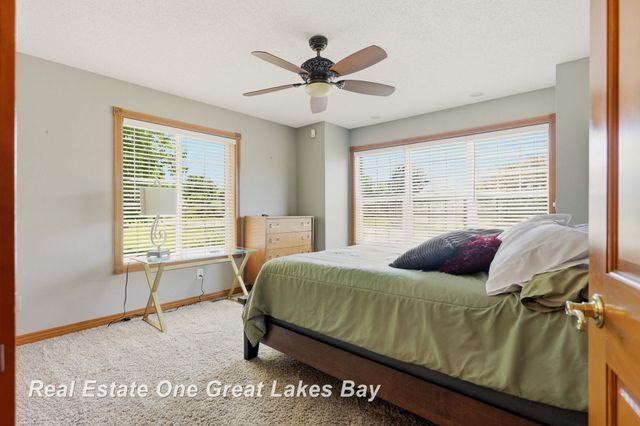 2530 N River Road, Thomas Twp, MI 48609
