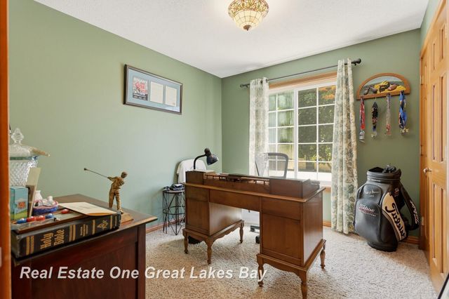2530 N River Road, Thomas Twp, MI 48609