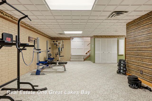2530 N River Road, Thomas Twp, MI 48609