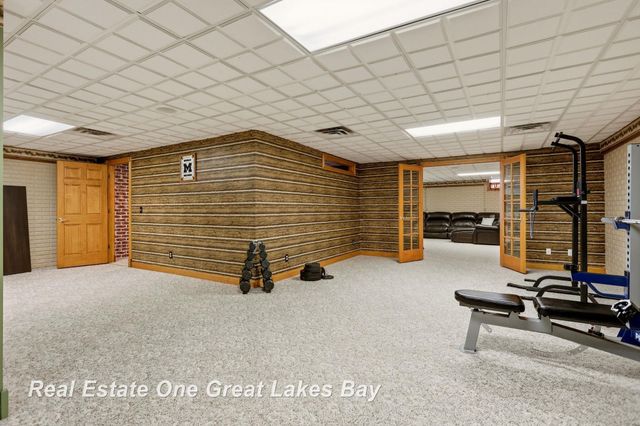 2530 N River Road, Thomas Twp, MI 48609