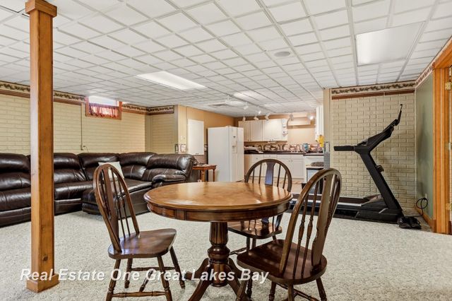 2530 N River Road, Thomas Twp, MI 48609