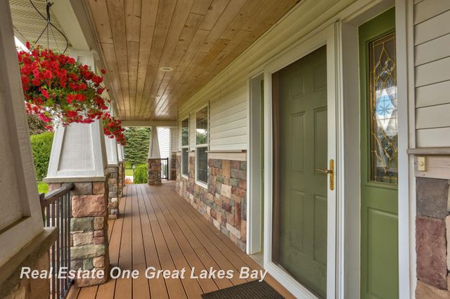 2530 N River Road, Thomas Twp, MI 48609