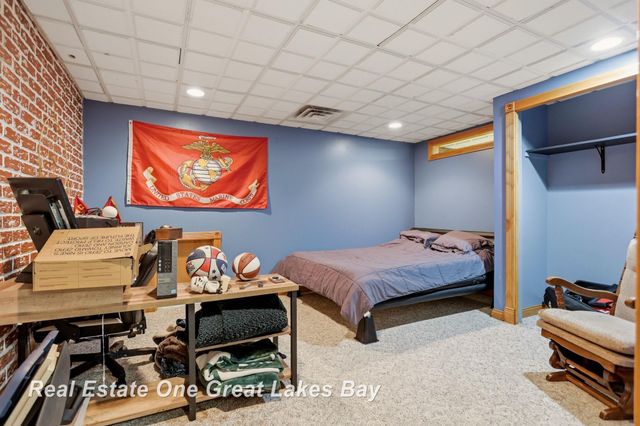 2530 N River Road, Thomas Twp, MI 48609
