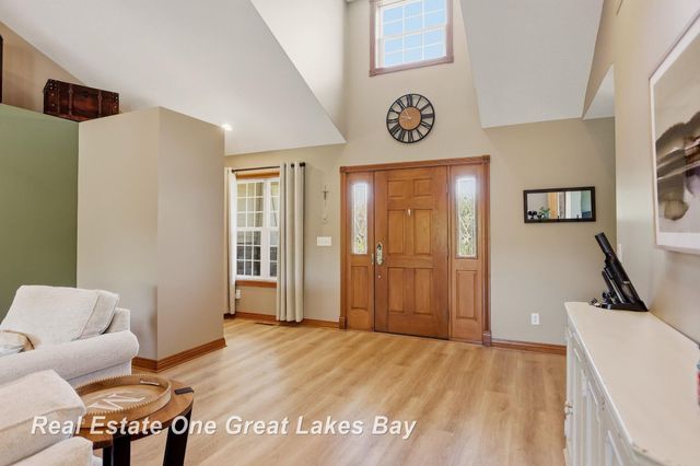 2530 N River Road, Thomas Twp, MI 48609