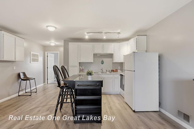2530 N River Road, Thomas Twp, MI 48609