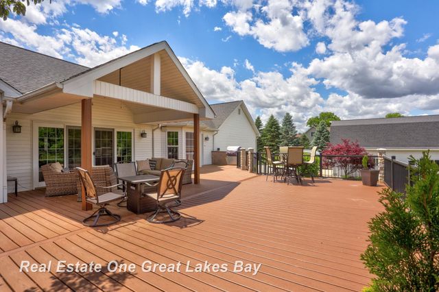2530 N River Road, Thomas Twp, MI 48609