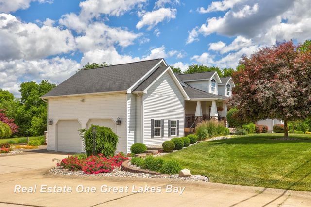 2530 N River Road, Thomas Twp, MI 48609