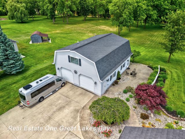 2530 N River Road, Thomas Twp, MI 48609
