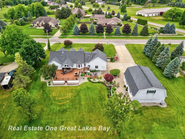 2530 N River Road, Thomas Twp, MI 48609