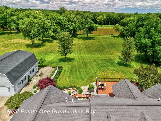 2530 N River Road, Thomas Twp, MI 48609