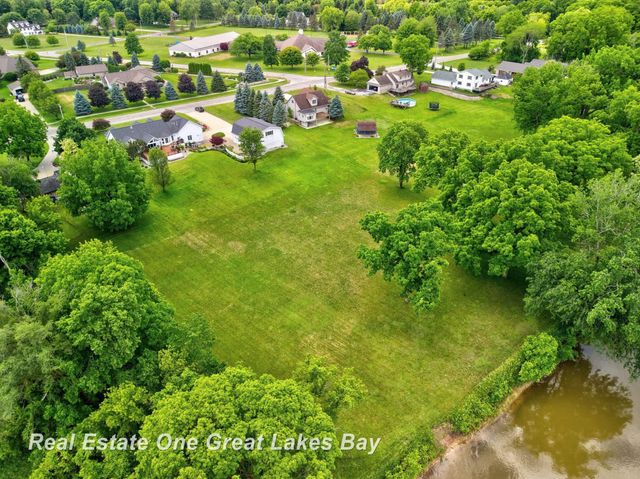 2530 N River Road, Thomas Twp, MI 48609