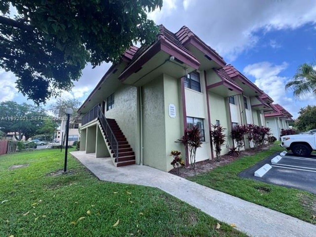 3251 NW 104th Ave 3251, Coral Springs, FL 33065