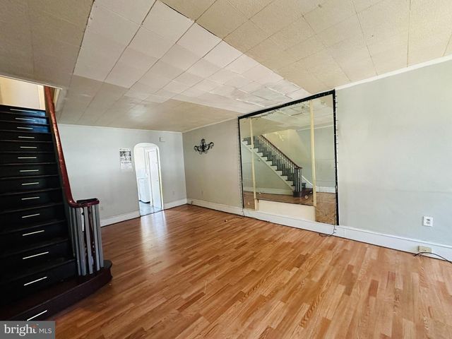422 WOLF ST, Philadelphia, PA 19148