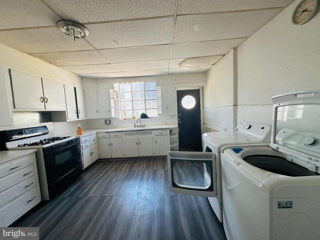 422 WOLF ST, Philadelphia, PA 19148