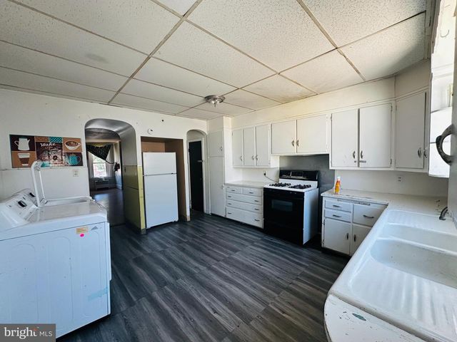 422 WOLF ST, Philadelphia, PA 19148