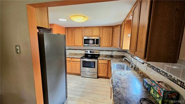 1495 Dangelo Drive, North Tonawanda, NY 14120