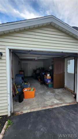 1495 Dangelo Drive, North Tonawanda, NY 14120