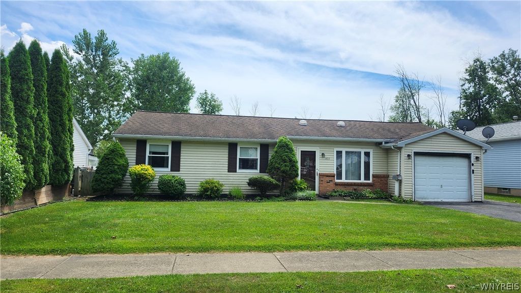1495 Dangelo Drive, North Tonawanda, NY 14120