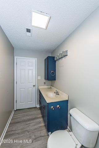 411 Candlewood Drive, Jacksonville, NC 28540