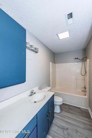 411 Candlewood Drive, Jacksonville, NC 28540