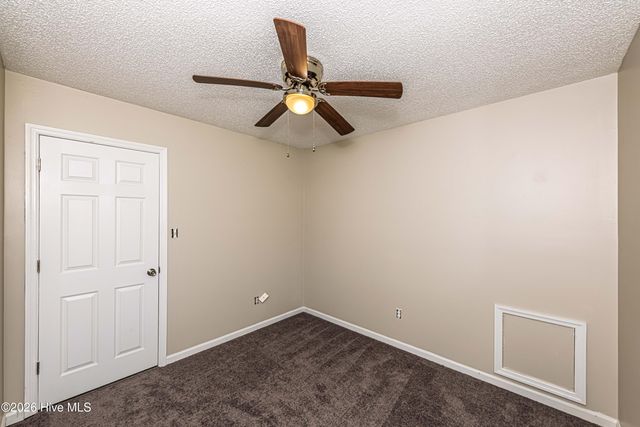 411 Candlewood Drive, Jacksonville, NC 28540